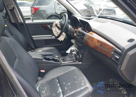 2011 Mercedes-Benz Glk 350 4Matic z USA, uszkodzony, nr VIN WDCGG8HB3BF574200